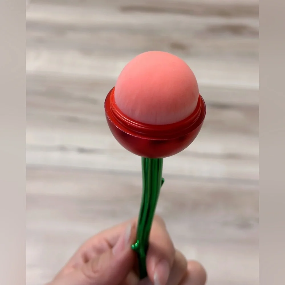 New Rose Design Foundation Brush